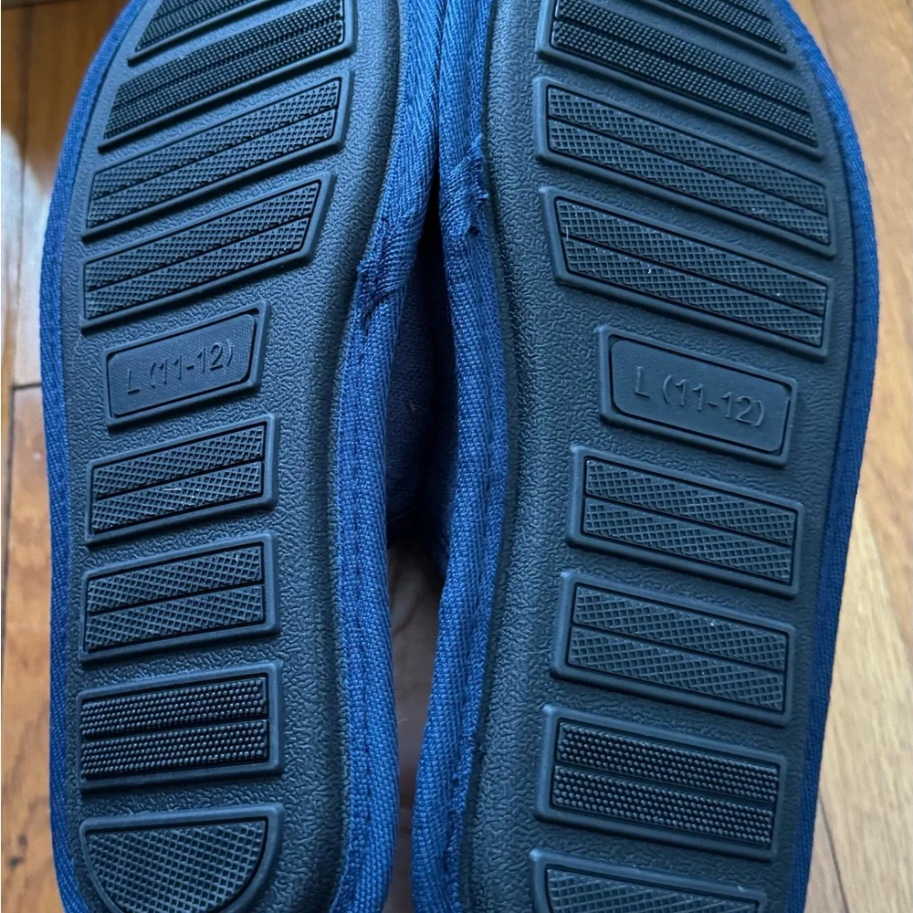 NWT Rockwell Men's Navy blue memory foam insole Slippers, size L 11-12 comfy